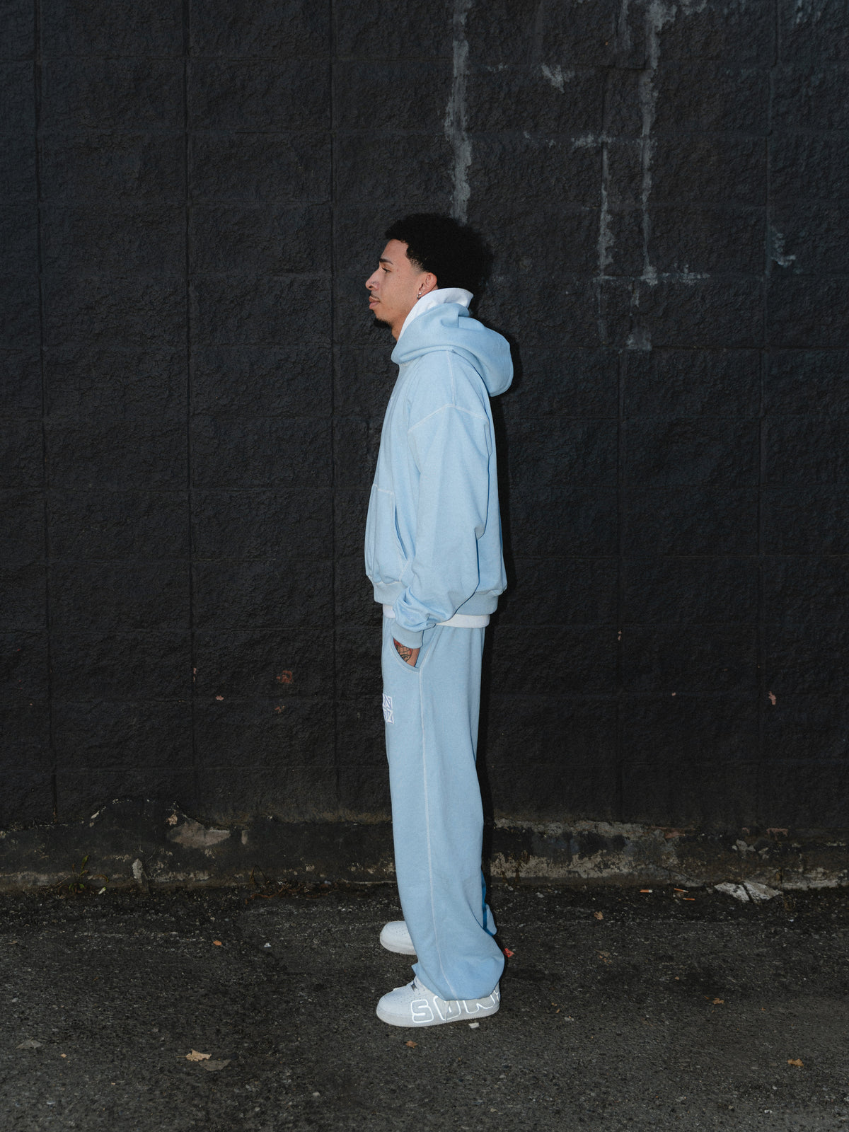 "STITCHNOLILO" SWEATPANTS [BABY BLUE]